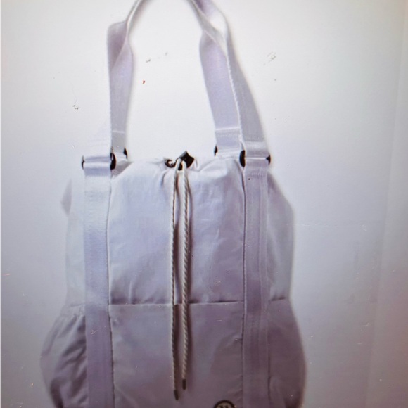 NWT Vuori V1 convertible, White Tote Bag - Picture 5 of 7